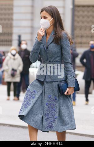 Madrid, Spain. 24th Jan, 2022. Queen Letizia of Spain attends the ceremony of '2021 Medal of Honor of the Royal Academy of Fine Arts of San Fernando' in Madrid. Credit: SOPA Images Limited/Alamy Live News Stock Photo