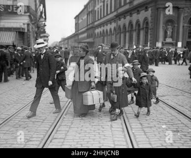 Refugees from the advancing German Army seen here  in Brussels. Circa 10th August 1914 Stock Photo