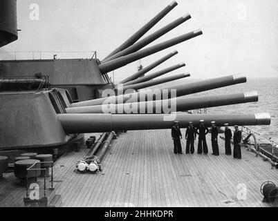 HMS Rodney shows her formidable 'teeth'. An unusual and impressive view of HMS Rodney's great 16in. guns. 15th May 1931. Stock Photo