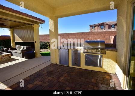 Outdoor Kitchen Living space in the southwest Stock Photo