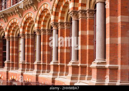 A detail shot of the architecture of St. Pancras Railway station, London, UK Stock Photo