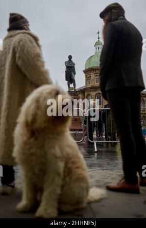 Edinburgh Scotland, UK January 25 2022.The 200-year-old Robert Burns statue is restored to Leith in time for Burns Night having been removed for the tram line construction. credit sst/alamy live news Stock Photo