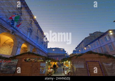 Christmas bright decorations, Piazza Arringo square, Ascoli Piceno, Marche, Italy, Europe Stock Photo