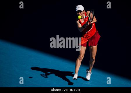 MELBOURNE, AUSTRALIA - JANUARY 24: Simona Halep of Romania during her Fourth Round Women's Singles match during the Australian Open 2022 at Melbourne Park on January 24, 2022 in Melbourne, Australia (Photo by Andy Astfalck/Orange Pictures) Stock Photo