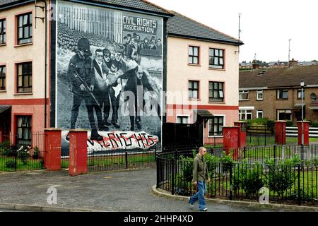 North Ireland. Ulster. Derry-Londonderry. Mural in memory of the bloody Sunday that occurred on January 30, 1972 when the British army killed 28 peopl Stock Photo