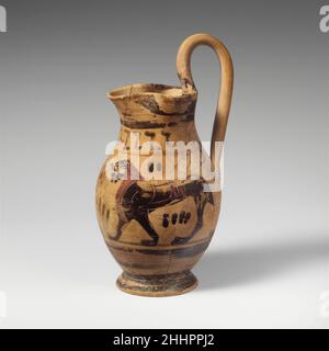 Terracotta oinochoe: olpe (jug) 1st half of 6th century B.C. Related to the Group of the Early Olpai Two panthers.. Terracotta oinochoe: olpe (jug)  252591 : Related to the Group of the Early Olpai, Terracotta oinochoe: olpe (jug), 1st half of 6th century B.C., Terracotta, 6 3/4in. (17.1cm) Other (height with handle): 6 3/4in. (17.1cm). The Metropolitan Museum of Art, New York. Gift of the American Society for the Excavation of Sardis, 1926 (26.164.28) Stock Photo