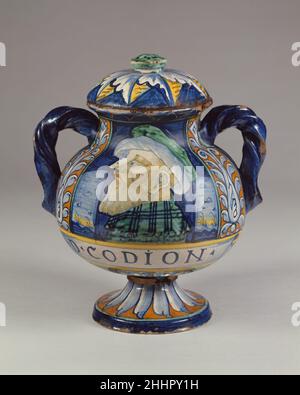 Apothecary vase (vaso da farmacia) ca. 1530–40 Italian, Castelli. Apothecary vase (vaso da farmacia). Italian, Castelli. ca. 1530–40. Maiolica (tin-glazed earthenware). Ceramics-Pottery Stock Photo