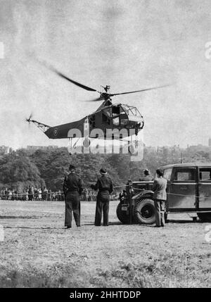 Helicopter Rk4 Royal Air Force – Sikorsky R-4 Hoverfly KK995 / 'E', at RAF north ...