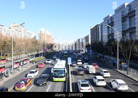 Beijing, Beijing, China. 26th Jan, 2022. During the 2022 Winter Olympic Games and winter Paralympic Games in Beijing, the Olympic dedicated lane will be opened in stages. During the opening time of the Olympic dedicated lane, the illegal occupation of social vehicles will be fined 200 yuan. (Credit Image: © SIPA Asia via ZUMA Press Wire) Stock Photo