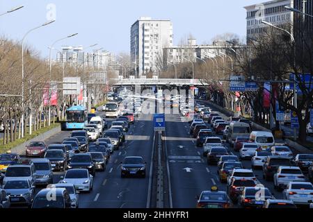 Beijing, Beijing, China. 26th Jan, 2022. During the 2022 Winter Olympic Games and winter Paralympic Games in Beijing, the Olympic dedicated lane will be opened in stages. During the opening time of the Olympic dedicated lane, the illegal occupation of social vehicles will be fined 200 yuan. (Credit Image: © SIPA Asia via ZUMA Press Wire) Stock Photo