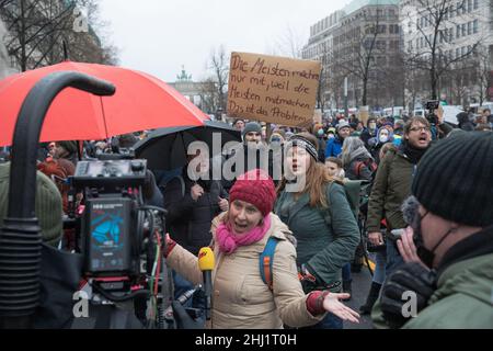 Berlin, Germany. 26th Jan, 2022. Anti-vaccine protesters gathered in Berlin on January 26, 2022. The protests have taken place as the Omicron variant has prompted a surge of infections across Germany. In addition, German authorities are worried about the spread of conspiracy theories and the threat of radicalization. (Photo by Michael Kuenne/PRESSCOV/Sipa USA) Credit: Sipa USA/Alamy Live News Stock Photo