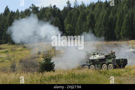 Jince, Czech Republic. 29th Aug, 2012. ***FILE PHOTO*** Soldiers of the 132nd Artillery Battalion from Jince practiced shooting with sharp ammunition and fire control at the military area of Brdy, Czech Republic, on August 29, 2012. They fired from a self-propelled gun howitzer DANA (152mm SpGH DANA; ShKH vz. 77). Credit: Petr Eret/CTK Photo/Alamy Live News Stock Photo