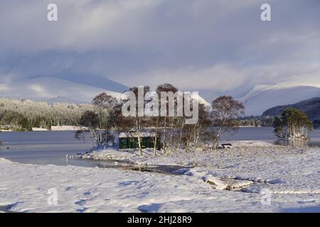 Loch Ossian Youth Hostel on a snowy winters day, Scottish Highlands, united Kingdom Stock Photo