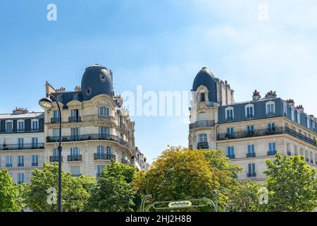 Paris, beautiful buildings, place de la Nation in the 11e district Stock Photo