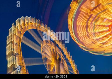 Night shot, chain carousel, Cannstatter Volksfest, Wasen, Bad Cannstatt, Stuttgart, Baden-Wuerttemberg, Germany Stock Photo