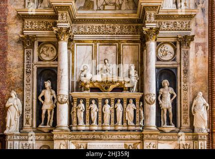 Tullio Lombardo, monument to Doge Andrea Vendramin, 1480-95, Basilica ...