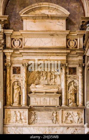 Funeral monument of Doge Alvise Mocenigo by Lorenzo Bregno, Santi Giovanni e Paolo, preferred burial church of the Doges as well as numerous noble Stock Photo