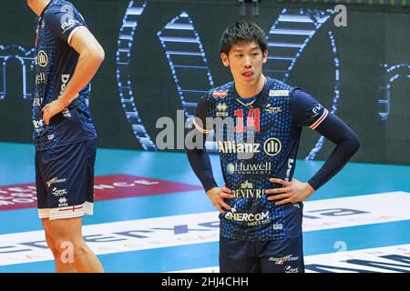 Monza, Italy. 26th Jan, 2022. Yuki Ishikawa (Allianz Powervolley Milano) during Vero Volley Monza vs Allianz Milano, Volleyball Italian Serie A Men Superleague Championship in Monza, Italy, January 26 2022 Credit: Independent Photo Agency/Alamy Live News Stock Photo