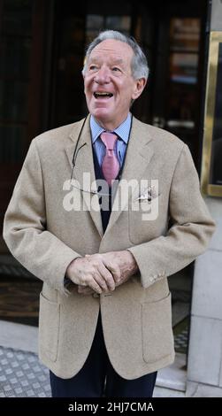 Oldie of the Year awards at Simpsons in the Strand.2017  Pic shows: newsreader Michael Buerk  Michael Duncan Buerk is an English journalist and newsre Stock Photo