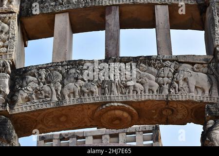 Stupa No 1, West Gateway, Bottom Architrave, Front View, Chaddanta Jataka. World Heritage Site, Sanchi, Madhya Pradesh, India Stock Photo