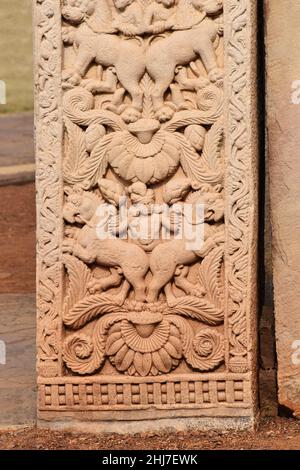 Stupa No 1, West Gateway, Right Pillar outside Face : Carved details of animals and people. World Heritage Site, Sanchi, Madhya Pradesh, India Stock Photo