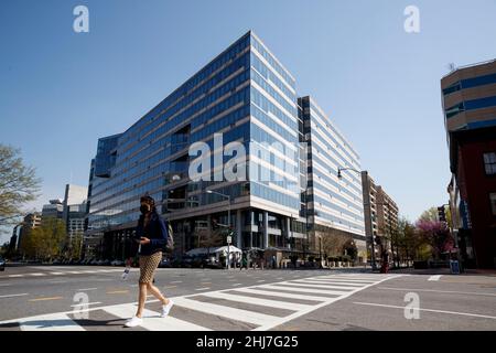Washington, USA. 6th Apr, 2021. File photo taken on April 6, 2021 shows an exterior view of the International Monetary Fund (IMF) headquarters in Washington, DC, the United States. Credit: Ting Shen/Xinhua/Alamy Live News Stock Photo
