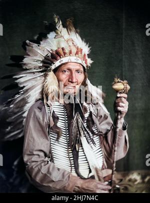 Red Horn Bull, a Sioux Indian from Buffalo Bill's Wild West Show 1900 - Antique and vintage photo - Native american / Indian / American Indian Stock Photo