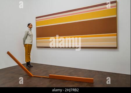 Noland hi-res stock photography and images - Alamy