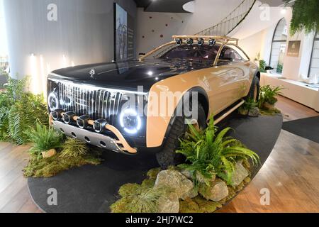 Munich, Germany. 27th Jan, 2022. The interior of a Maybach designed by  multi-talent Virgil Abloh and Gorden Wagener, Chief Design Officer  Mercedes-Benz, stands in the showroom. The Mercedes-Maybach show car is part