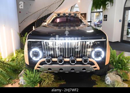 Munich, Germany. 27th Jan, 2022. The interior of a Maybach designed by  multi-talent Virgil Abloh and Gorden Wagener, Chief Design Officer Mercedes- Benz, stands in the showroom. The Mercedes-Maybach show car is part