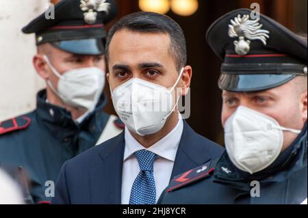 Rome, Italy. 27th Jan, 2022. 27/01/2022 Rome, Election of the new President of the Republic, entries and exits for the fourth vote. In the photo: Luigi Di Maio Credit: Independent Photo Agency/Alamy Live News Stock Photo