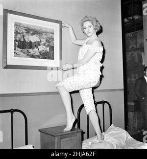 Liz Fraser, English Actress, 1964 Stock Photo - Alamy