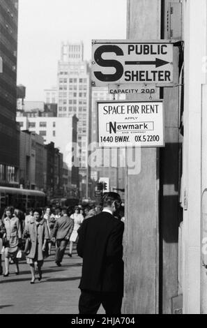 New York Scenes, Thursday 15th October 1964. Stock Photo