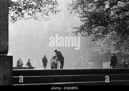 New York Scenes, Thursday 15th October 1964. Stock Photo