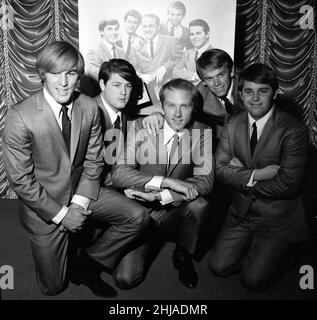 American pop group The Beach Boys at a photocall held at EMI House in Manchester Square.They are left to right: Carl Wilson, Al Jardine, Mike Love, Brian Wilson and Dennis Wilson. 2nd November 1964. Stock Photo