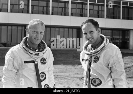 Astronauts Edwin Eugene Buzz Aldrin (Left) and Theodore Cordy Ted Freeman (Right) seen here at the Johnson Space Centre in Houston, Texas. Where they were training for the Gemini space program. 30th October 1964Astronaut Ted Freeman sadly died in an aircraft accident the day after this image was captured Stock Photo