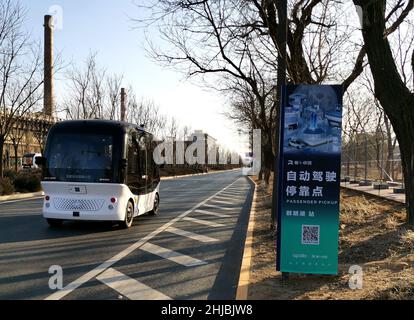 China. 28th Jan, 2022. On January 28, 2022, BeijingÃ¯Â¼Å'driverless cars in the high-end industrial comprehensive service area of new Shougang to welcome the arrival of the Beijing Winter Olympics. (Credit Image: © SIPA Asia via ZUMA Press Wire) Credit: ZUMA Press, Inc./Alamy Live News Stock Photo