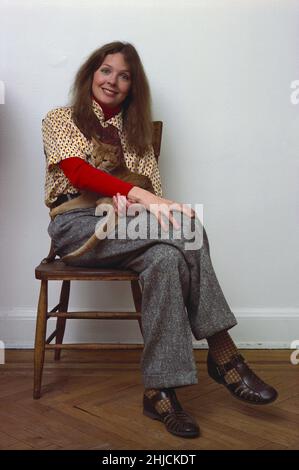 Diane Keaton (born 1946), American film actress, director and producer.  She became famous starring in films by Woody Allen, and won an Academy Award for Best Actress for 'Annie Hall' in 1977. Stock Photo
