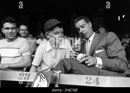 Joe dimaggio hi-res stock photography and images - Alamy