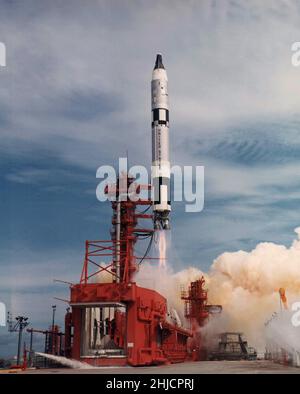 Gemini 11 lift-off with astronauts Charles Conrad and Richard Gordon aboard. Pad 19. Stock Photo