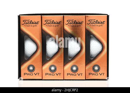 IRVINE, CALIFORNIA - 27 JAN 2022: A package of a dozen Titleist Pro V1 Golf Balls. Stock Photo