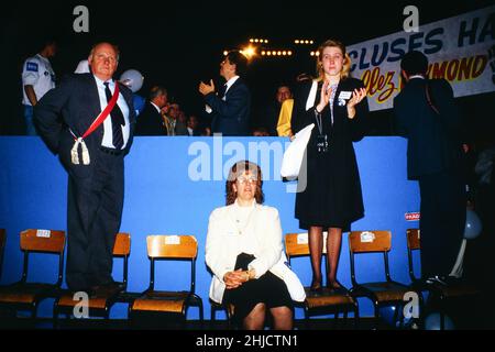 Archives 80ies: Raymond Barre holds meeting as he campaigns foir Presidential elections, Lyon, France, 1988 Stock Photo