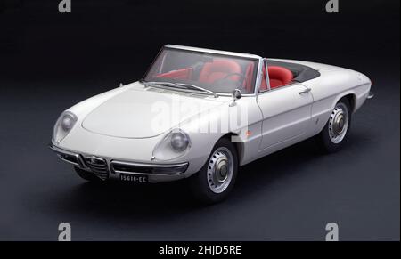 Die-cast model car by AUTOart of Alfa Romeo Duetto Spider 1600