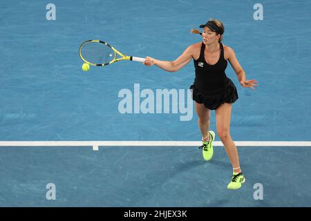 Melbourne, Australia. 29th Jan, 2022. 27th seed DANIELLE COLLINS (USA) in action against 1st seed ASHLEIGH BARTY (AUS) on Rod Laver Arena in a Women's Singles Final match on day 13 of the 2022 Australian Open in Melbourne, Australia. Sydney Low/Cal Sport Media/Alamy Live News Stock Photo
