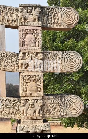 Stupa No 1, West Gateway. Rear view of Architraves Closeup of right side. The Great Stupa, World Heritage Site, Sanchi, Madhya Pradesh, India. Stock Photo