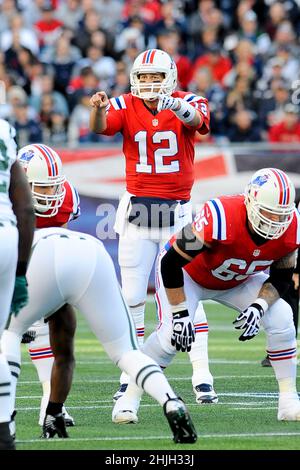 October 21, 2012 New England Patriots tight end Rob Gronkowski (87) during  the New England Patriots vs New York Jets game played at Gillette Stadium  in Foxborough, Massachusetts. Eric Canha/CSM Stock Photo - Alamy