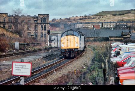 British Railways Class 40 approaching Dewsbury station on a Red Bank Parcel train 1983 Stock Photo