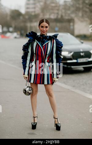 Street style, Heart Evangelista arriving at Hermes Fall-Winter 2022-2023  show, held at Garde Republicaine, Paris, France, on March 5th, 2022. Photo  by Marie-Paola Bertrand-Hillion/ABACAPRESS.COM Stock Photo - Alamy