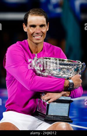 Melbourne, Australia. 31st Jan, 2022. Tennis: Grand Slam - Australian Open, men's singles, final: Nadal (Spain) - Medvedev (Russia). Rafael Nadal holds the winner's trophy. Credit: Frank Molter/dpa/Alamy Live News Stock Photo