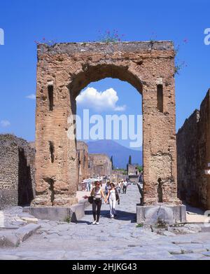 Celebratory Arch showing Mount Vesuvius, Ancient City of Pompeii, Pompei, Metropolitan City of Naples, Campania Region, Italy Stock Photo